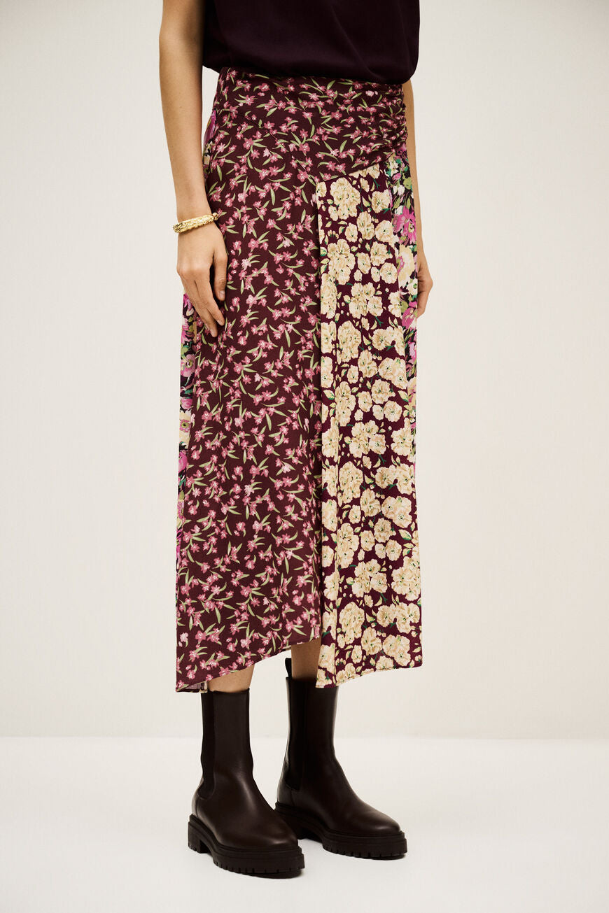 Ilixia Bordeaux Skirt
