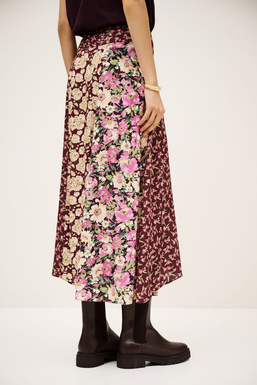 Ilixia Bordeaux Skirt