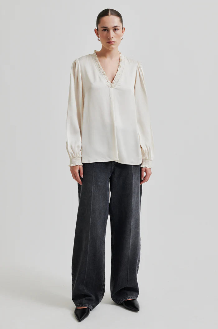 Bardi Silky V - Neck Blouse - Brazilian Sand