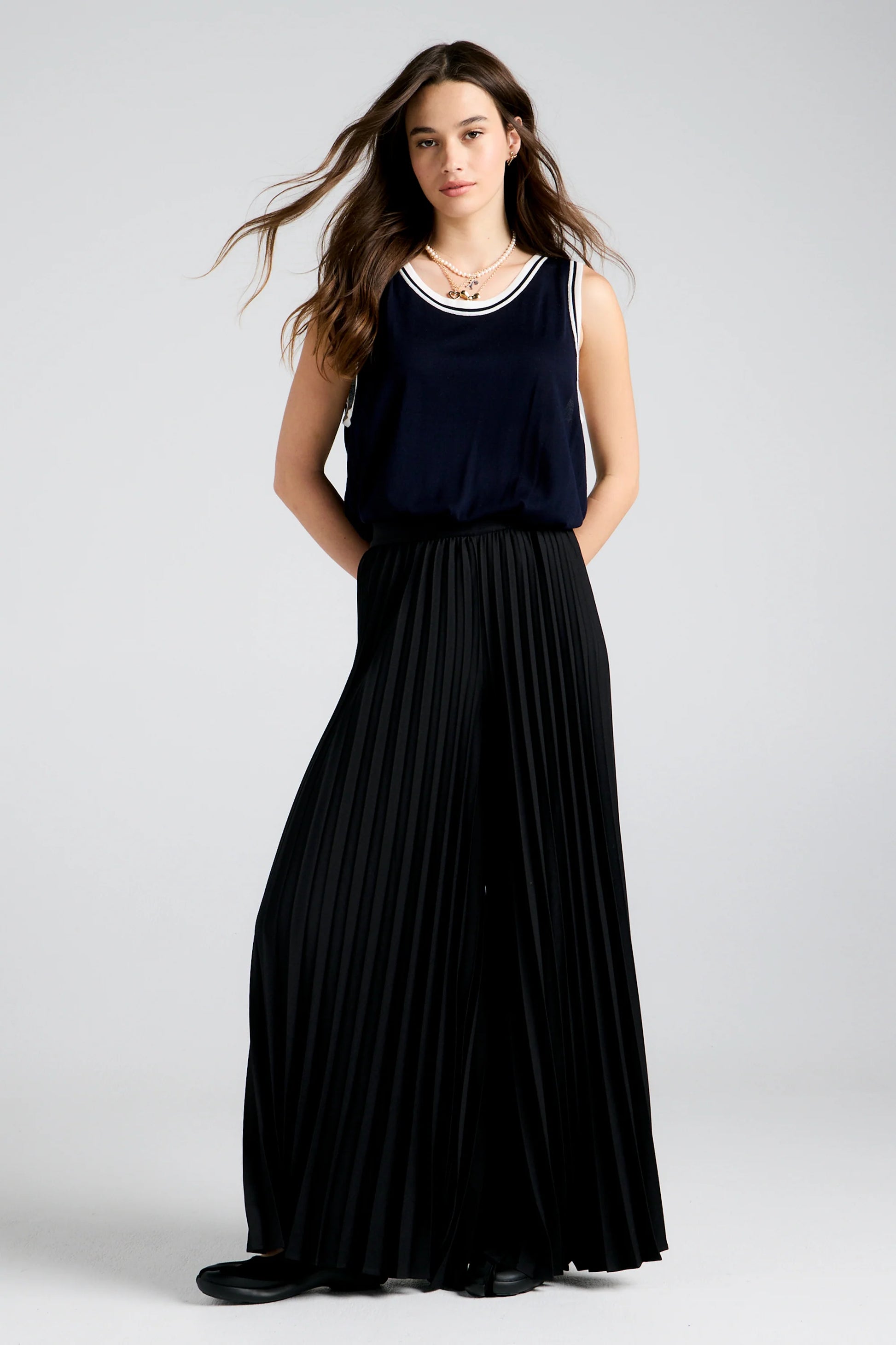 Sunray Pleated Pants