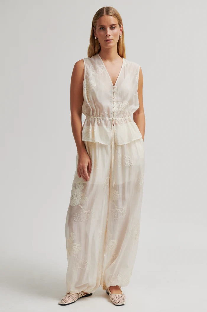 Vira Sleeveless Top