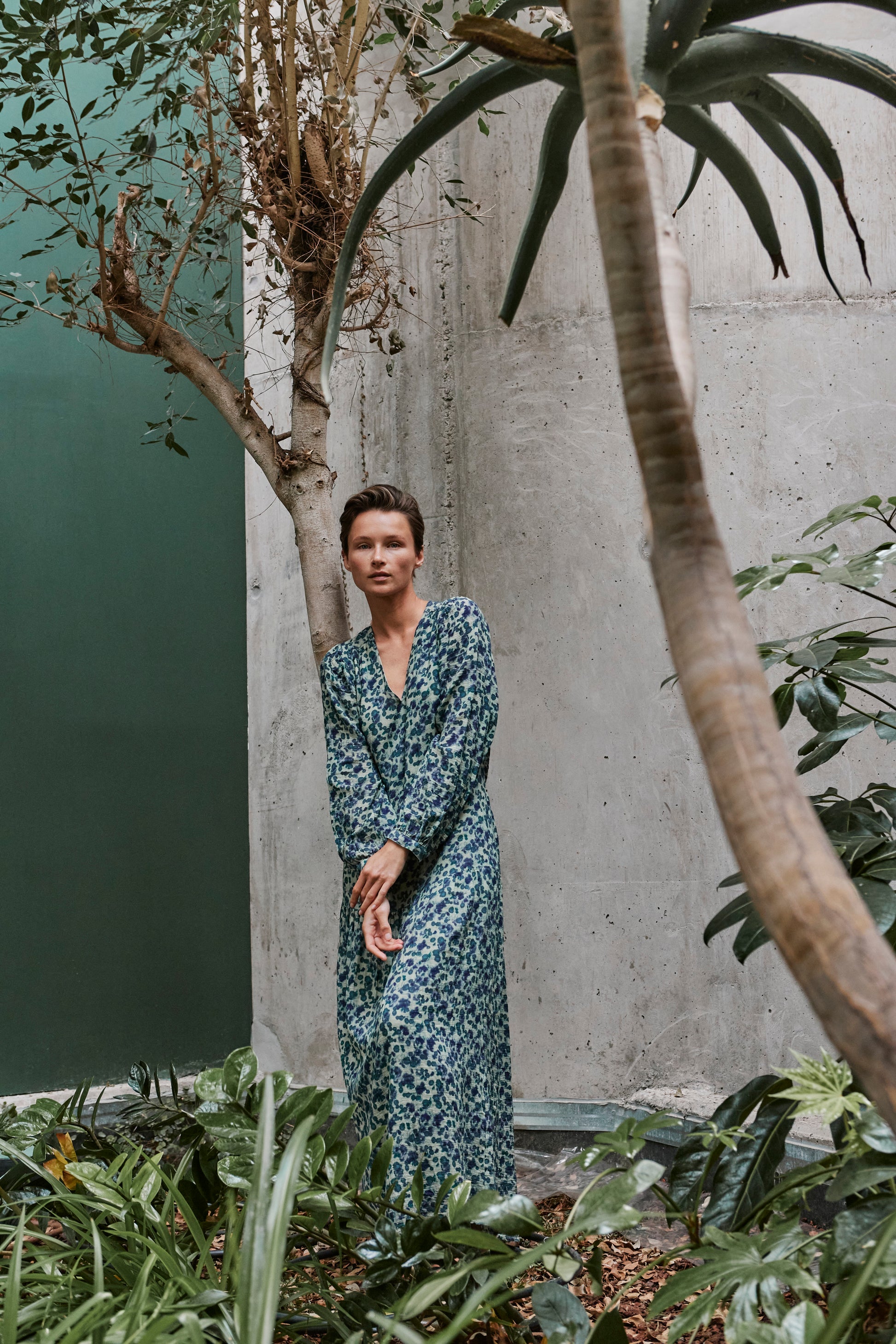 V Neck Cotton Midi Dress