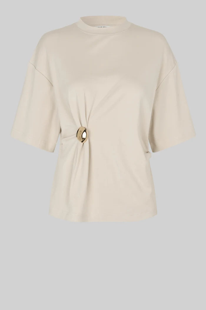 Enora Brooch Tee - Soft Beige