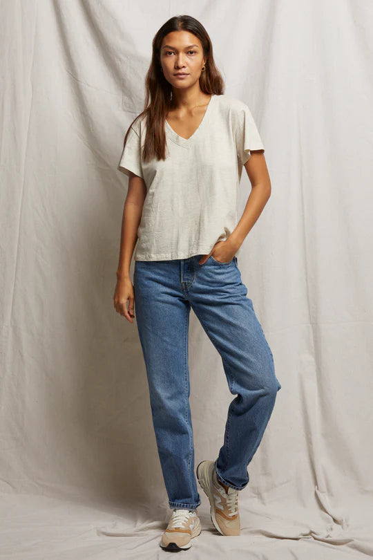 Hendrix Basic Vee - Oatmeal