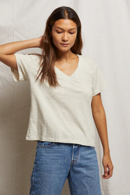 Hendrix Basic Vee - Oatmeal