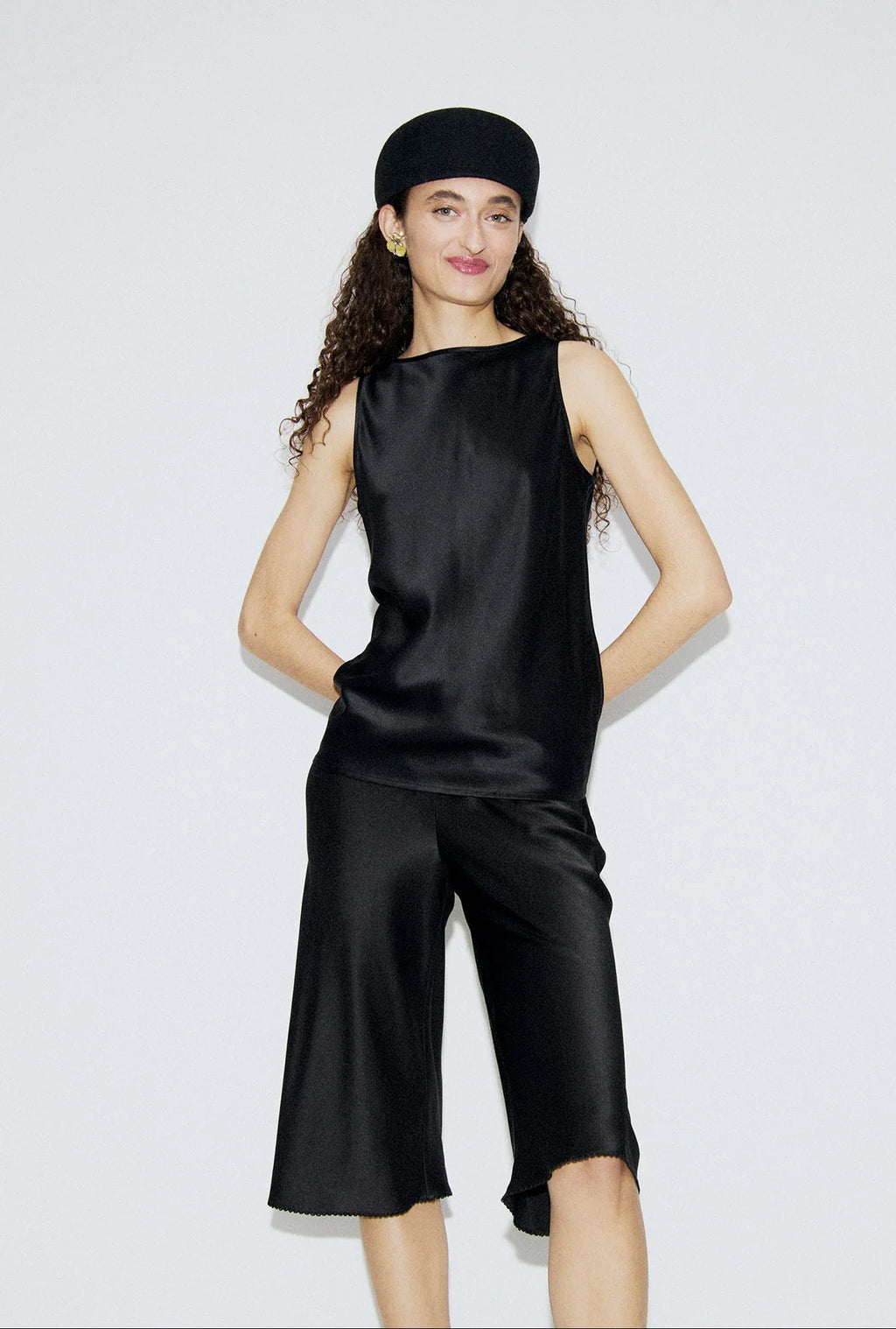 Peddle Pushers- Black