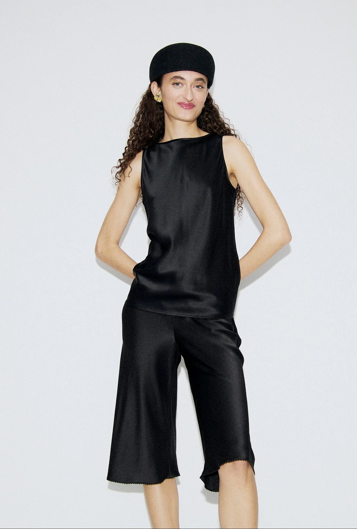 Peddle Pushers- Black