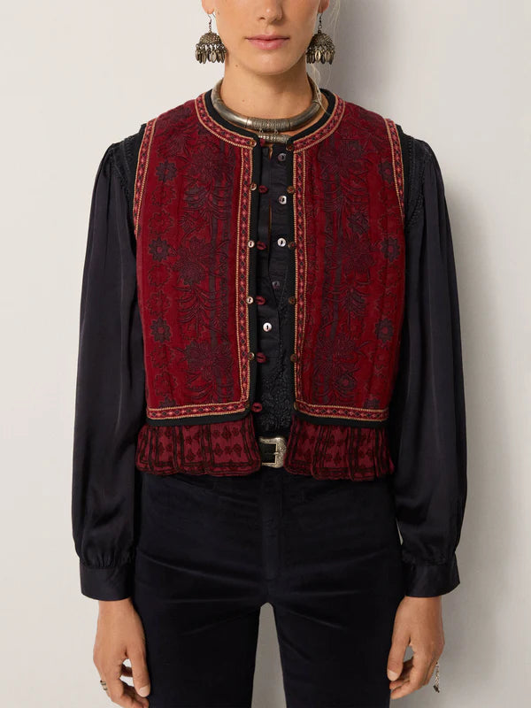 Casilda Vest