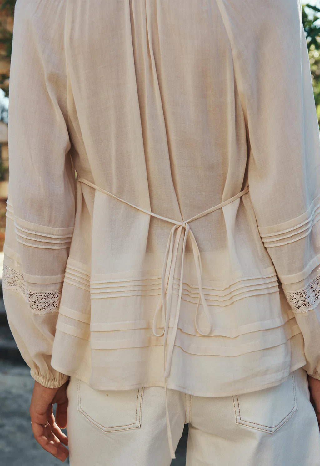 Hera Lace Blouse - Macadamia
