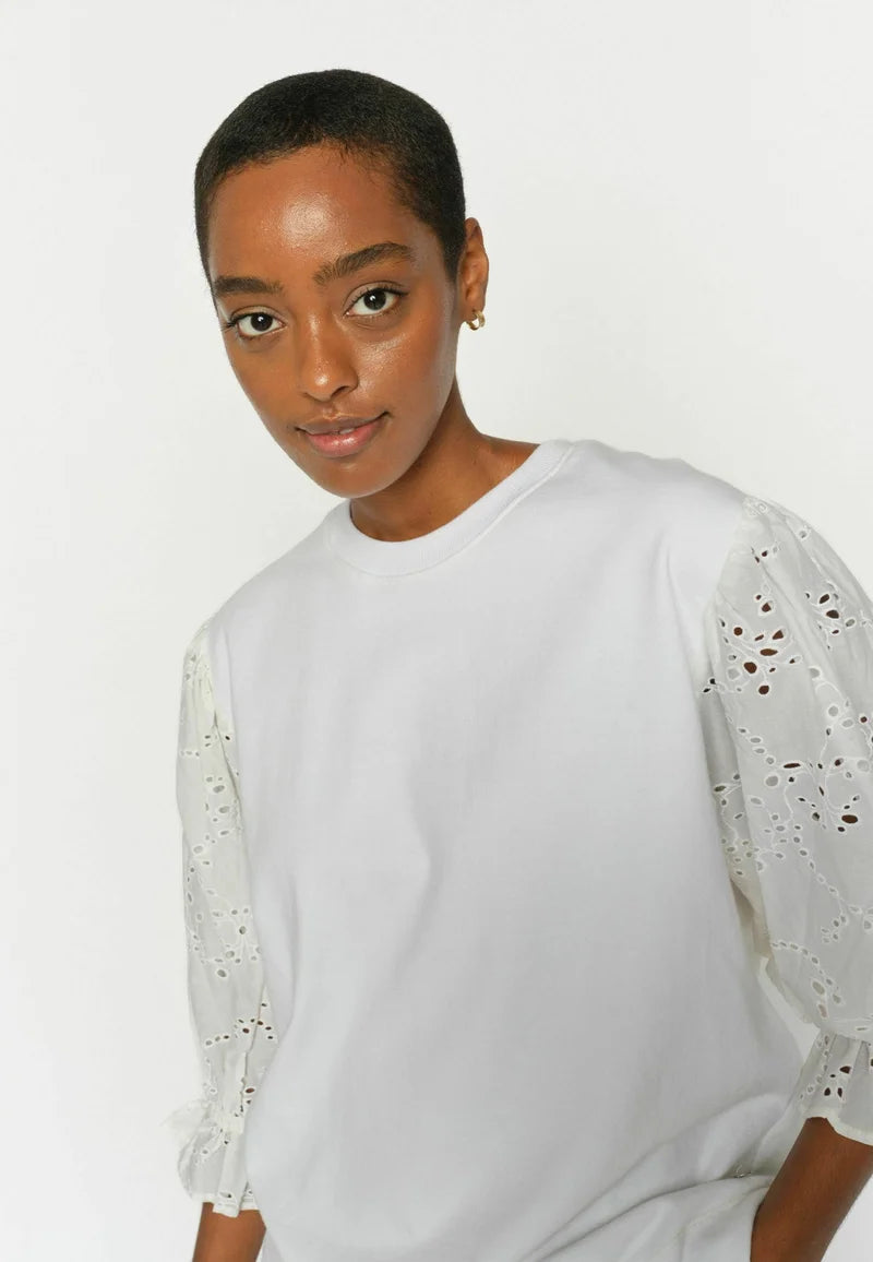 Jaya O Neck Sweatshirt