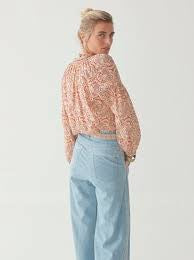Lina Creme Paisley Blouse