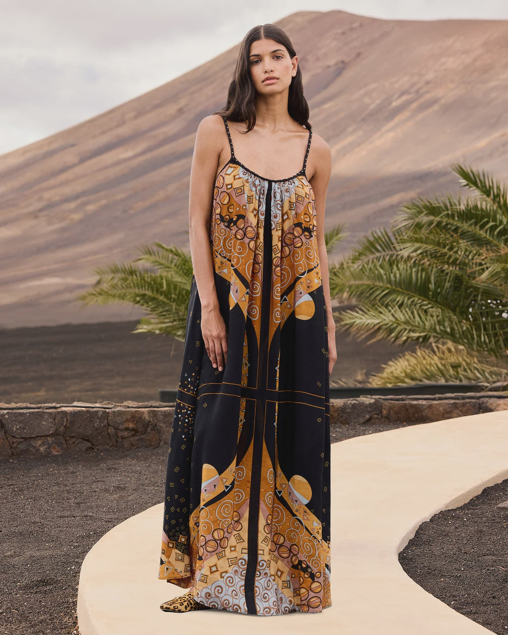 Mony Ocre/Black Dress