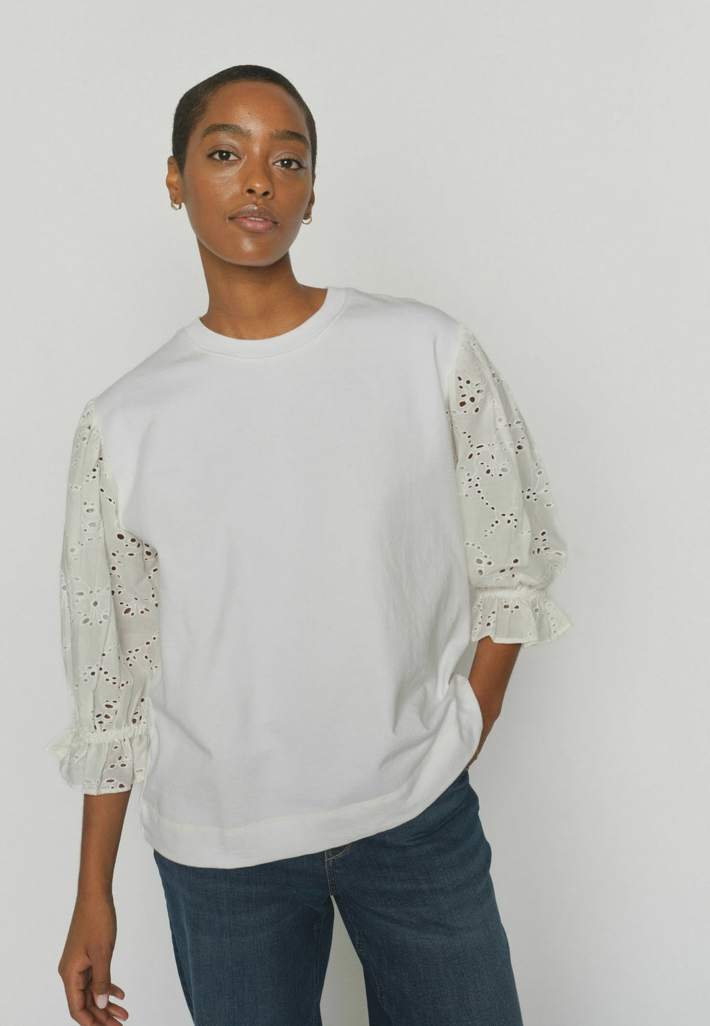Jaya O Neck Sweatshirt