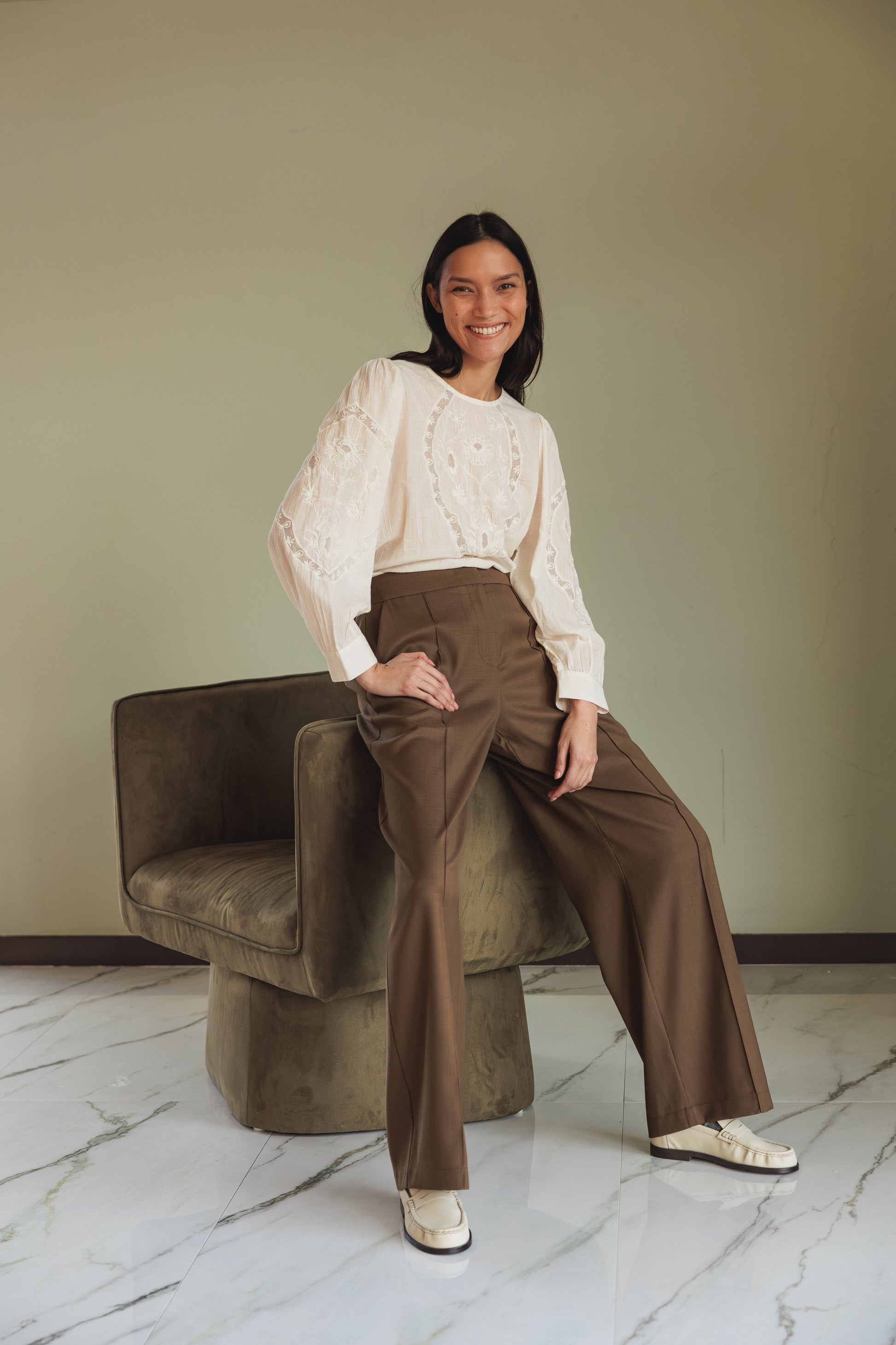 Round Neck Blouse with Lacework