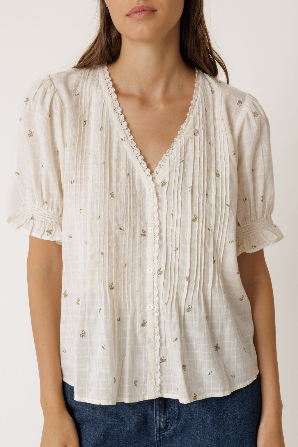 Puffed Sleeve Blouse