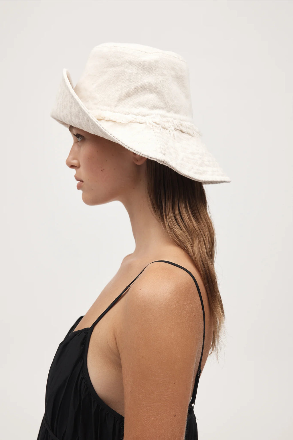 Nonna Clean Hem Hat