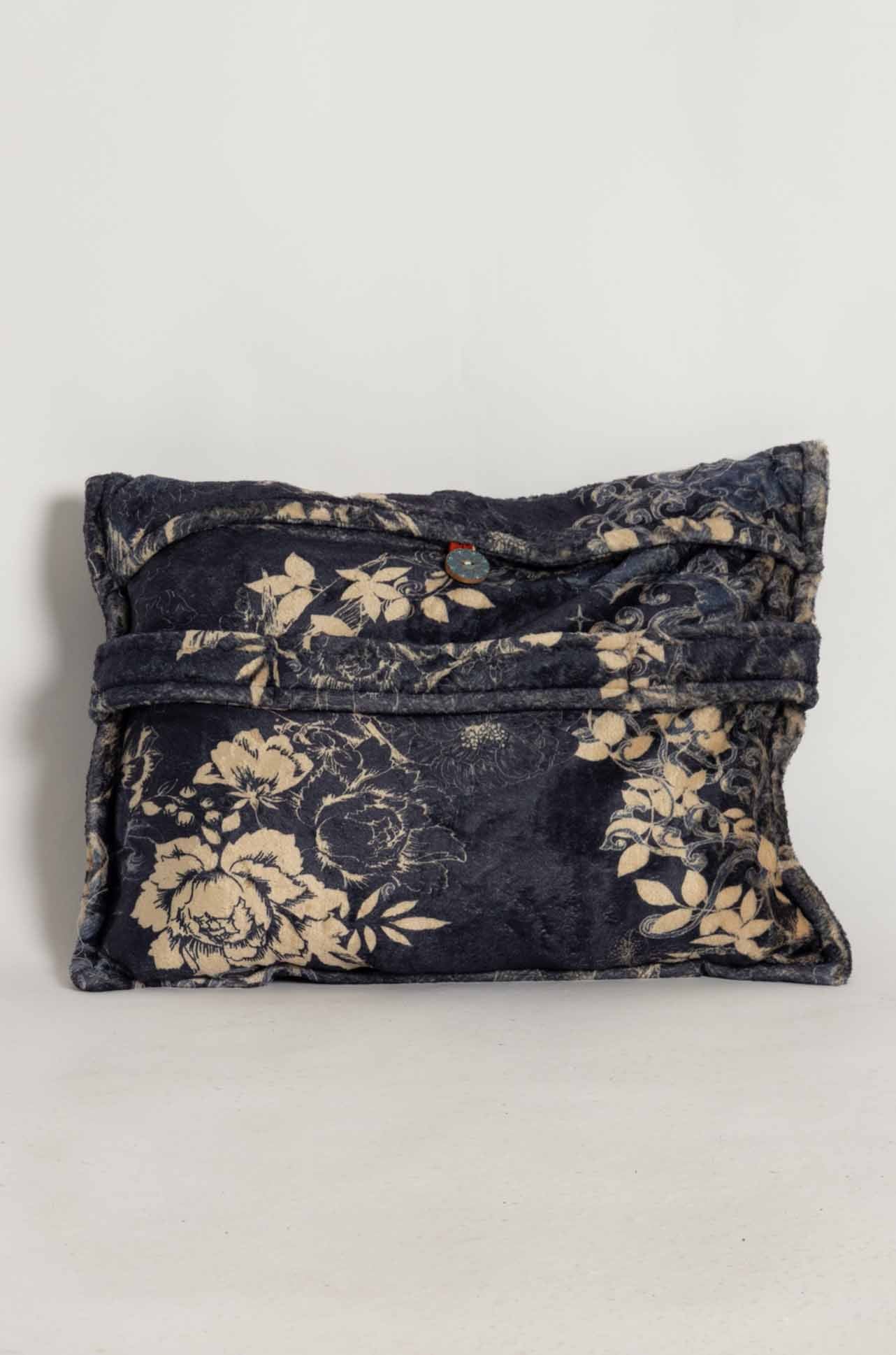 JW Travel Blanket - Olivia Night