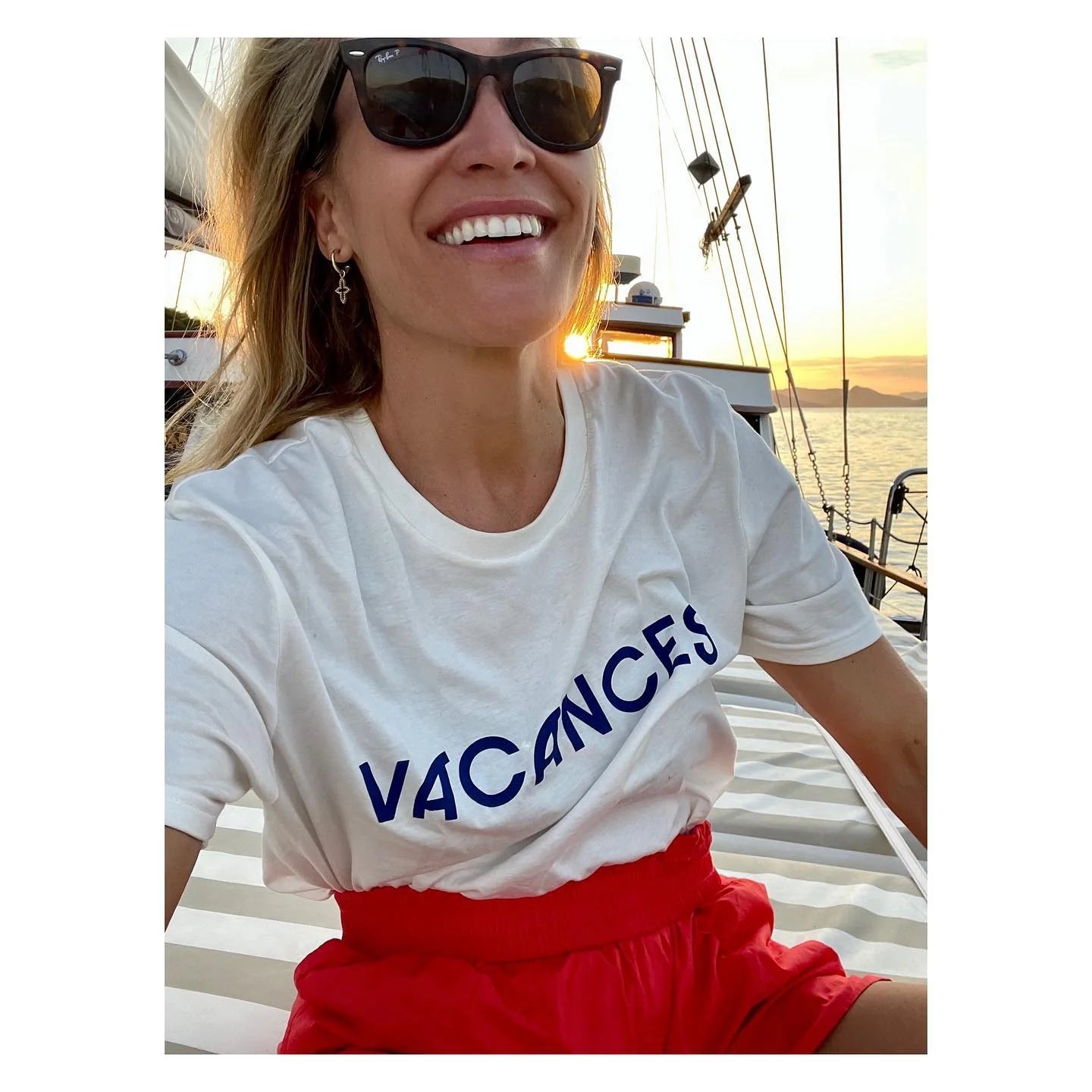 Vacances (Blue) T Shirt