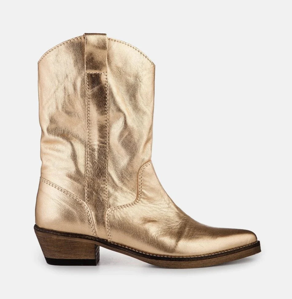 Tracey Boot