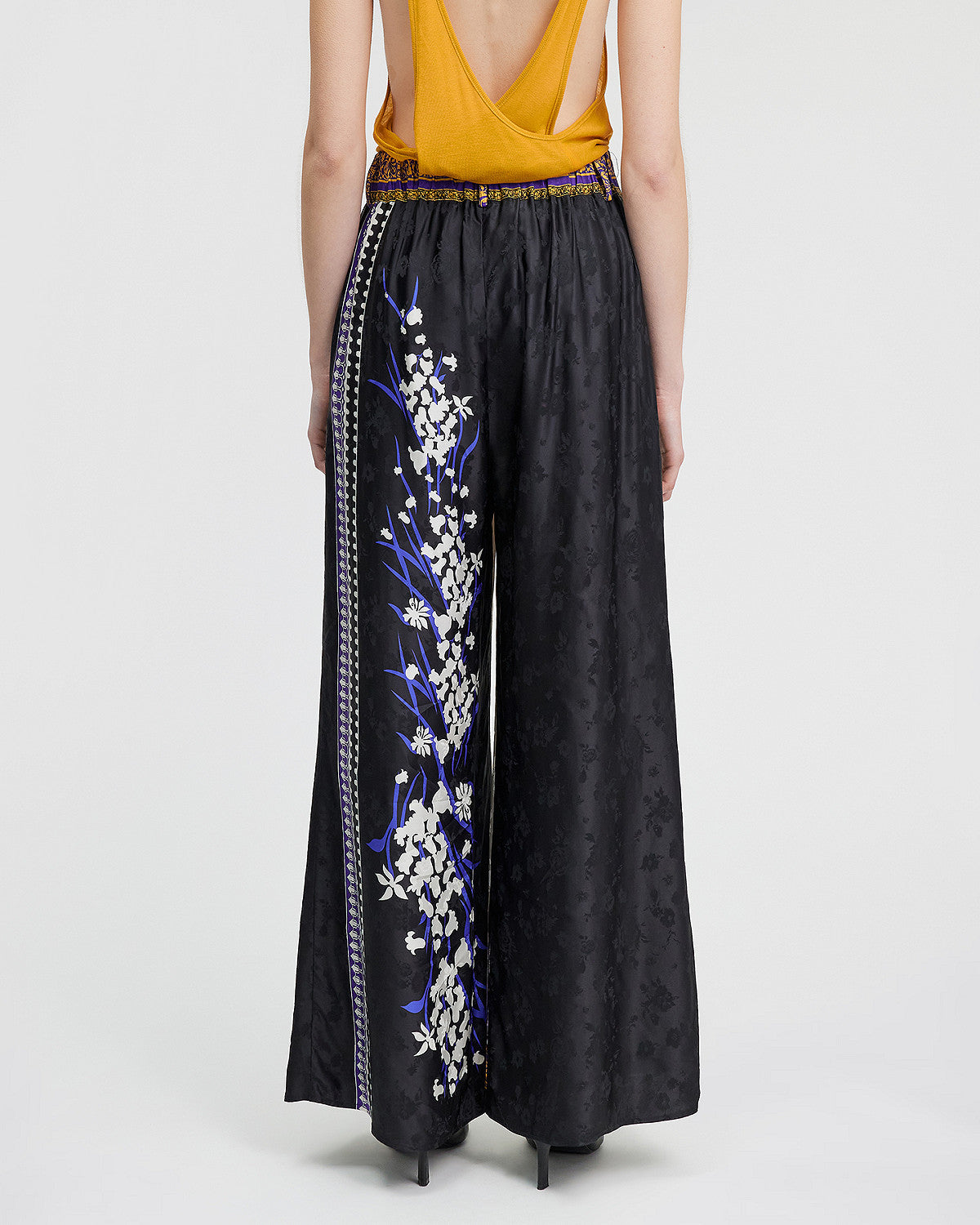 Cumba Corto Maltese Pants