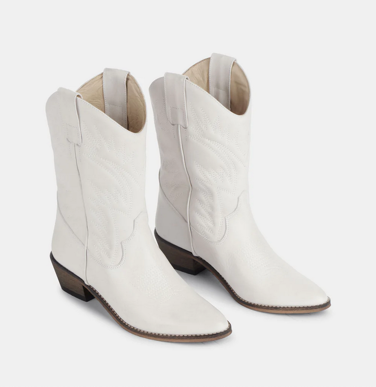 Frances Boots
